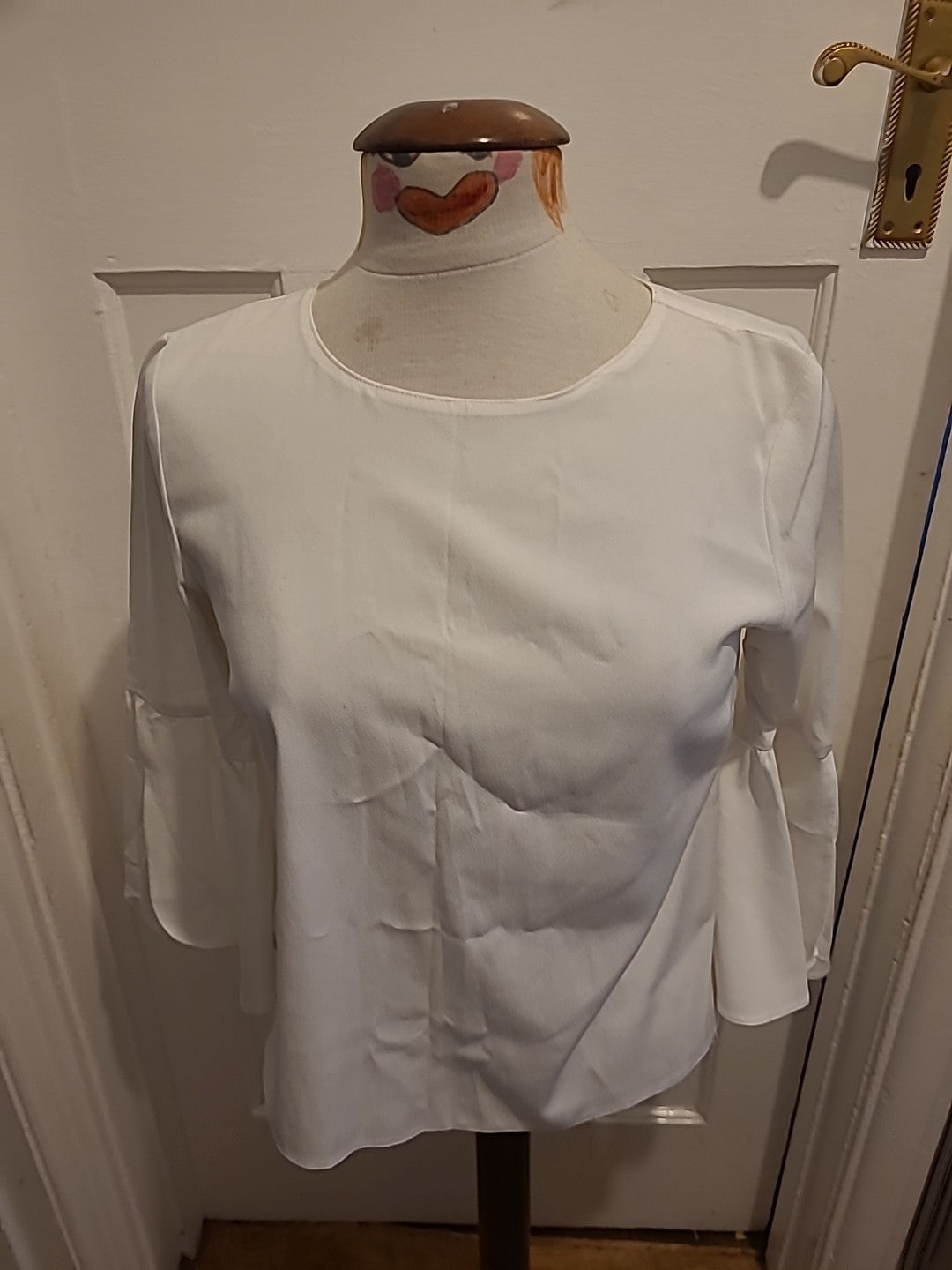 Ladies Topshop Size 8 White Flute Sleeved Blouse