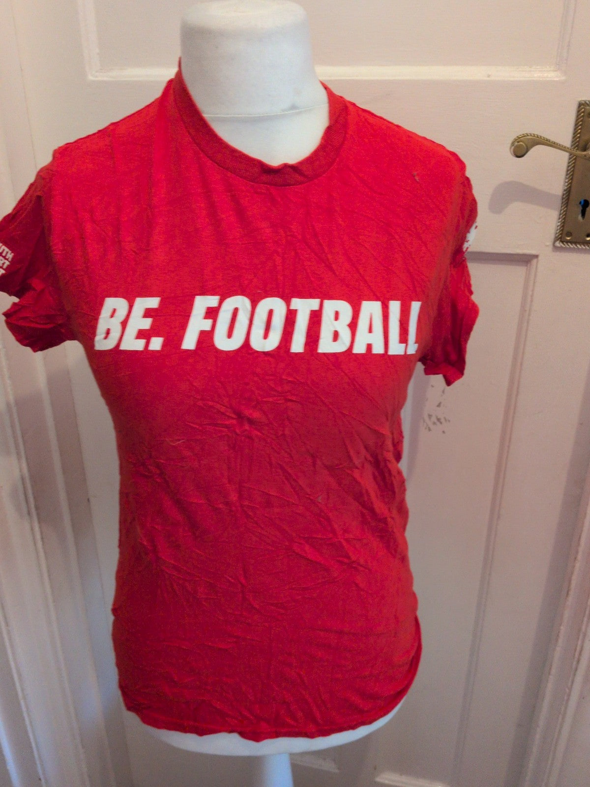 Gildan Small Red Print Short Sleeve Tee Ladies