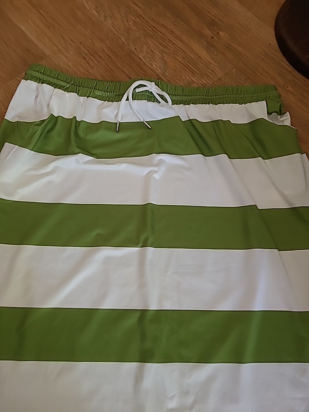 Ladies Size 4xl (22) Green/ White Striped Skirt