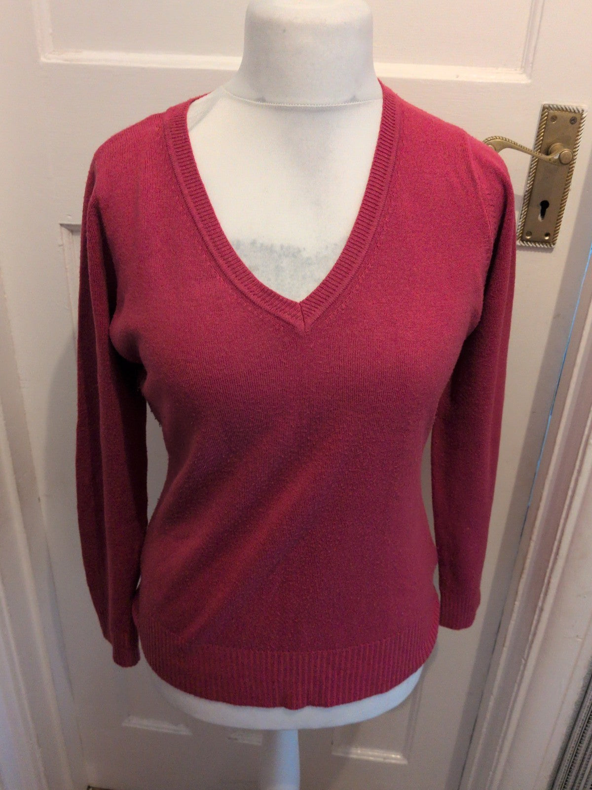 Tu 14 Deep Pink V Neck Jumper