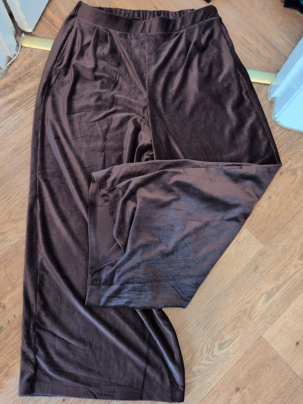 20 Chocolate Wide Leg Elasticated Trousers