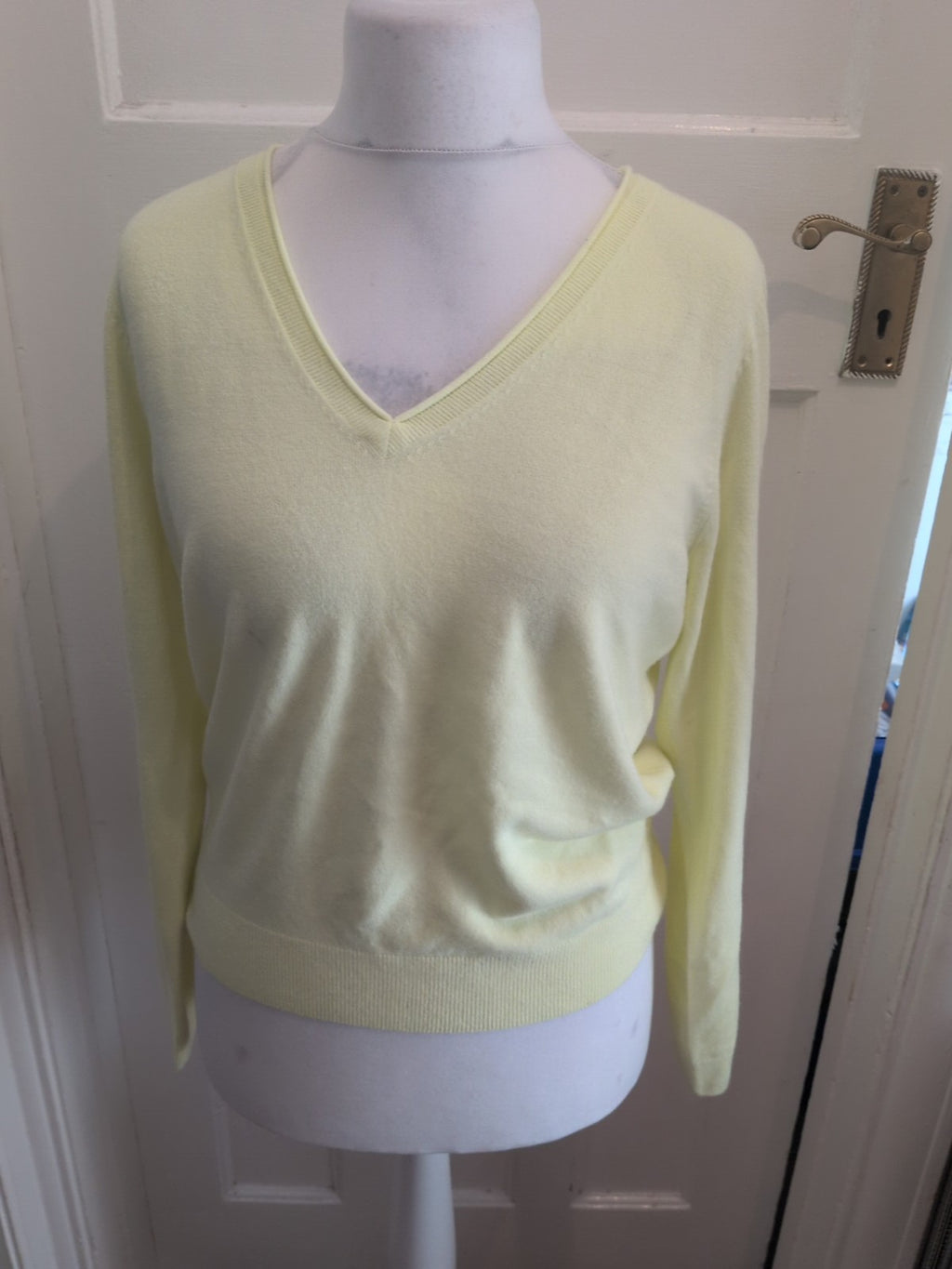Marks And Spencer 14 Apple V Neck Jumper