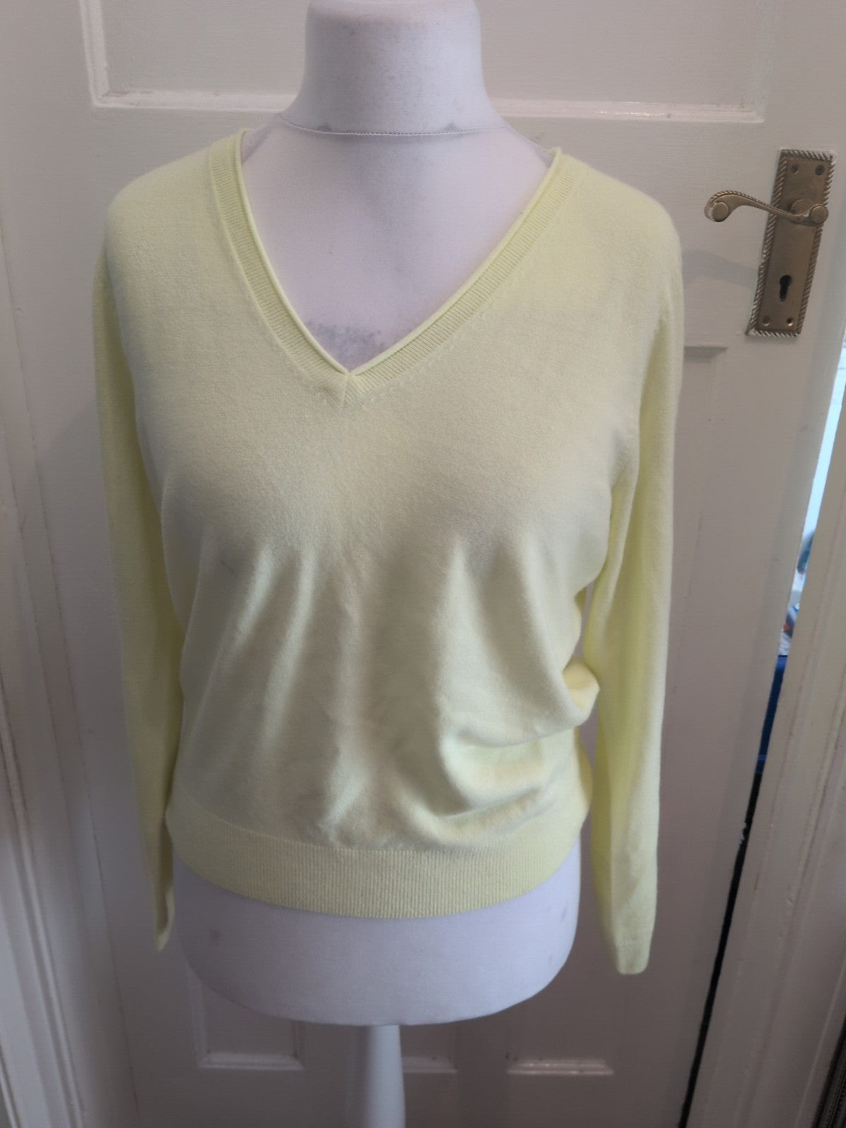 Marks And Spencer 14 Apple V Neck Jumper
