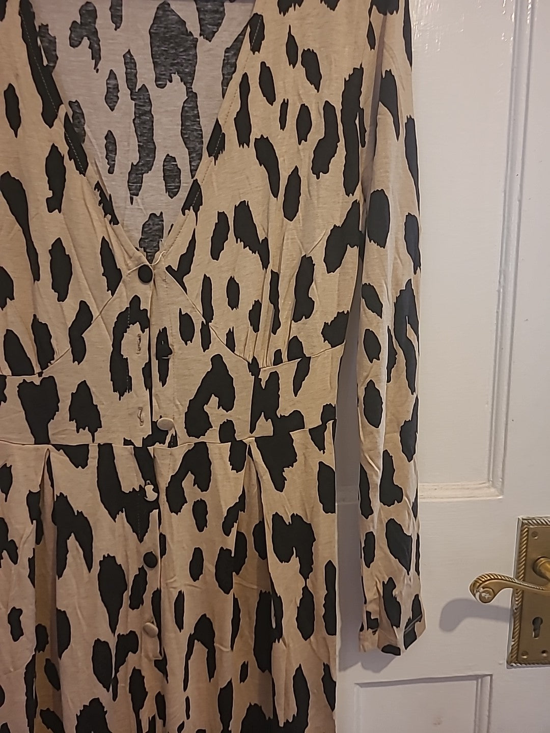 Ladies Asos Size 12 Long Sleeve Beige And Black Leopard Print Junpsuit
