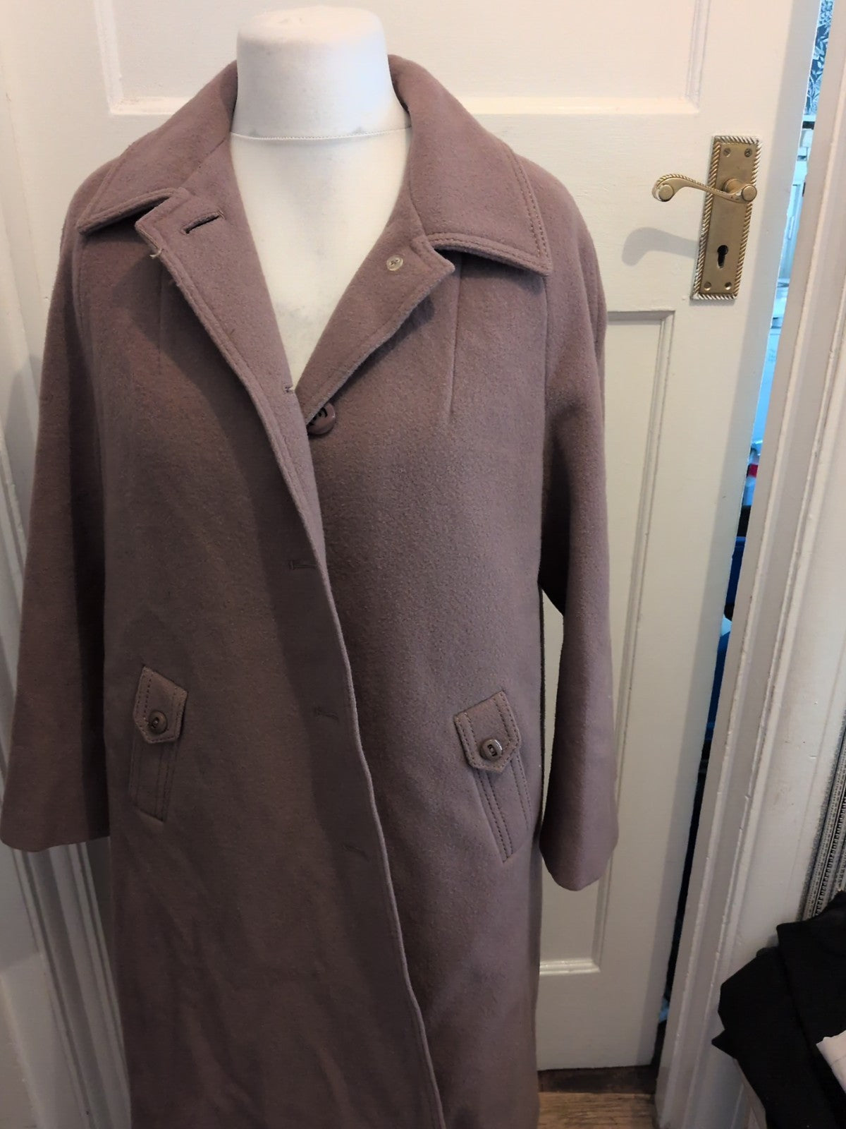 English Lady Large Pale Brown Pure New Wool Vintage Longline Jacket