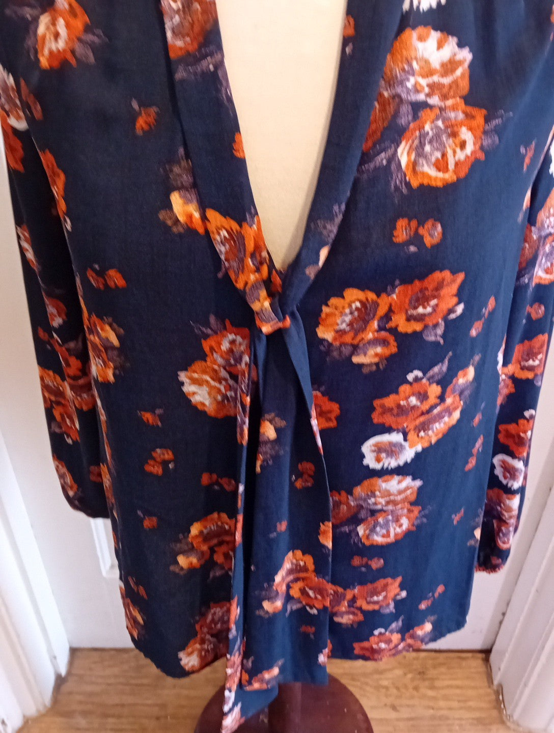 Ladies Tu Size 10 Navy And Orange Floral Long Sleeved Blouse