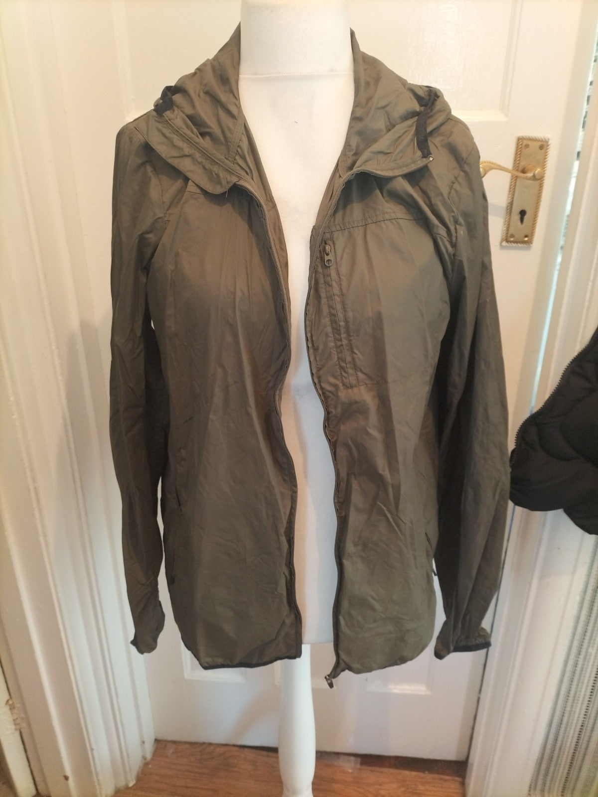 Mens Supremebeing Size Medium Dark Green Rain Mac