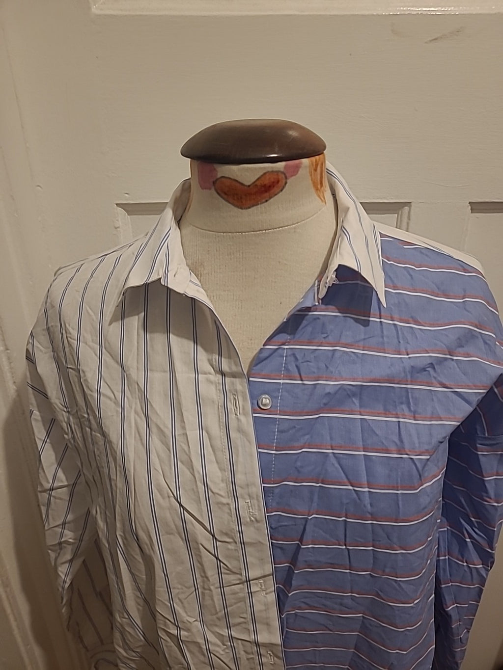 Ladies Divided Size 6 Purple Striped Long Sleeved Blouse
