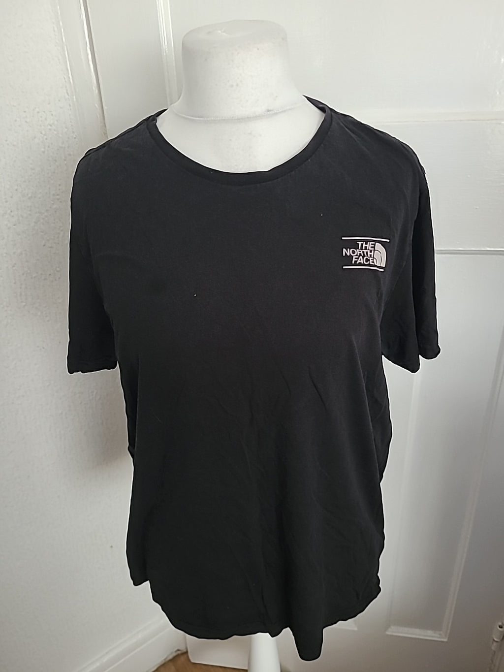 Mens The North Face Size XL Black Printed Short Sleeved Tshirt