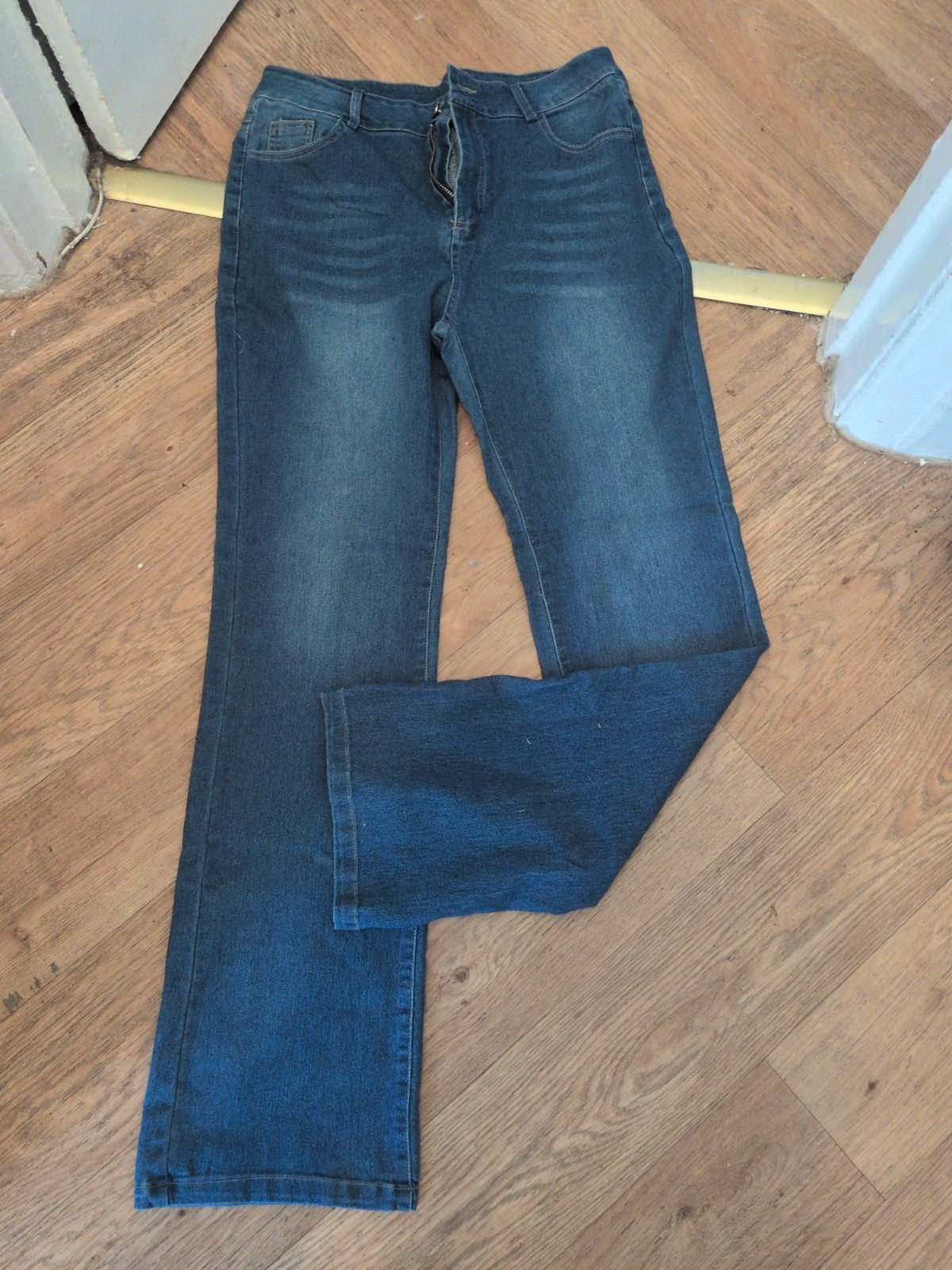 Ladies Size 8 Long Soft Touch Denim Jeans