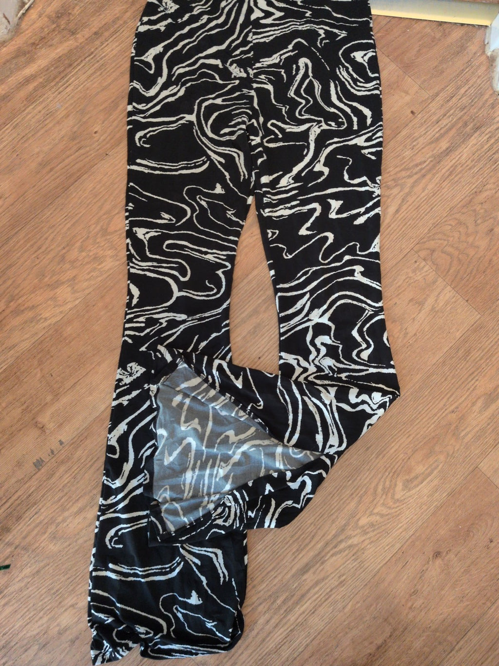 River Island 8 Black And White Flared Elasticated Trousers
