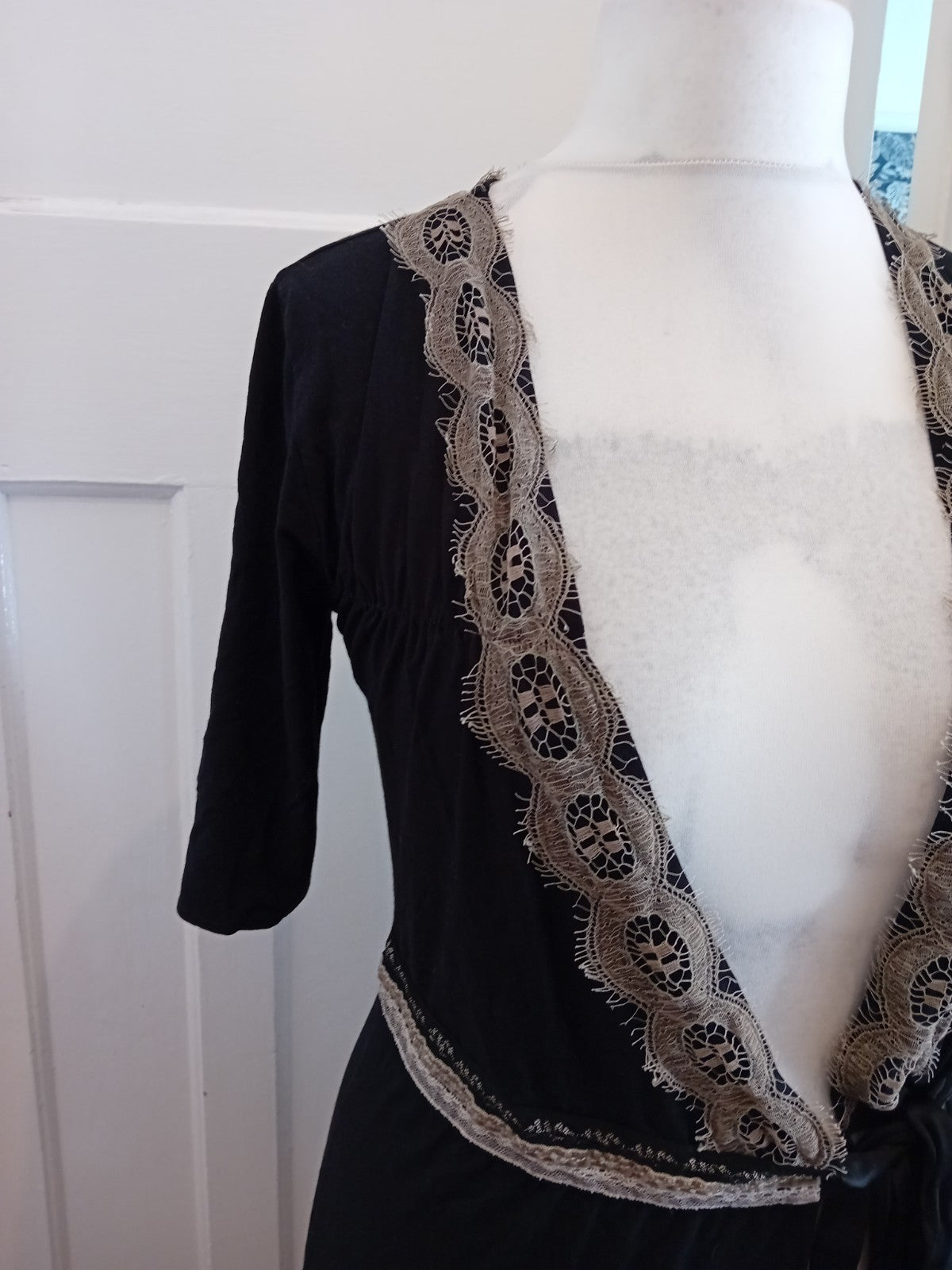 Avoca Anthology 2 Black And Grey Belted Dressing Gown