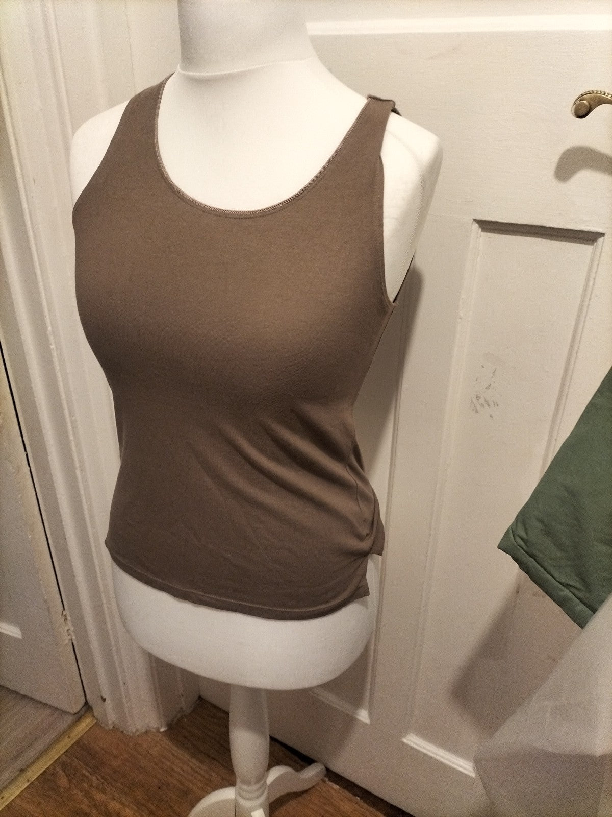 Ladies JH Collectibles Size Medium Petite Brown Sleeveless Tshirt