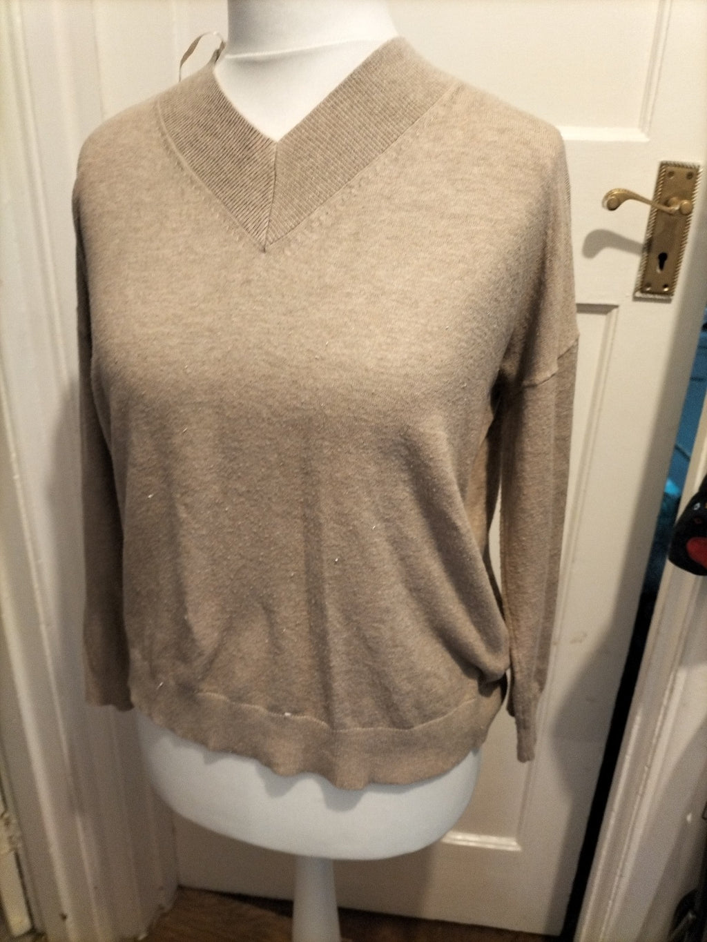 Ladies Marks And Spencer Size Medium Neutral V Neck Jumper