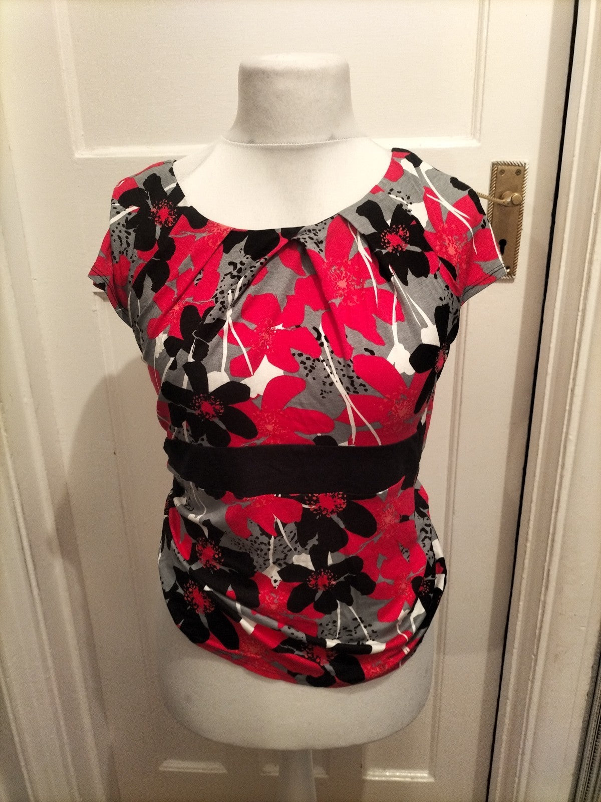Ladies Per Una Size 12 Pink Floral Lined Sleeveless Blouse