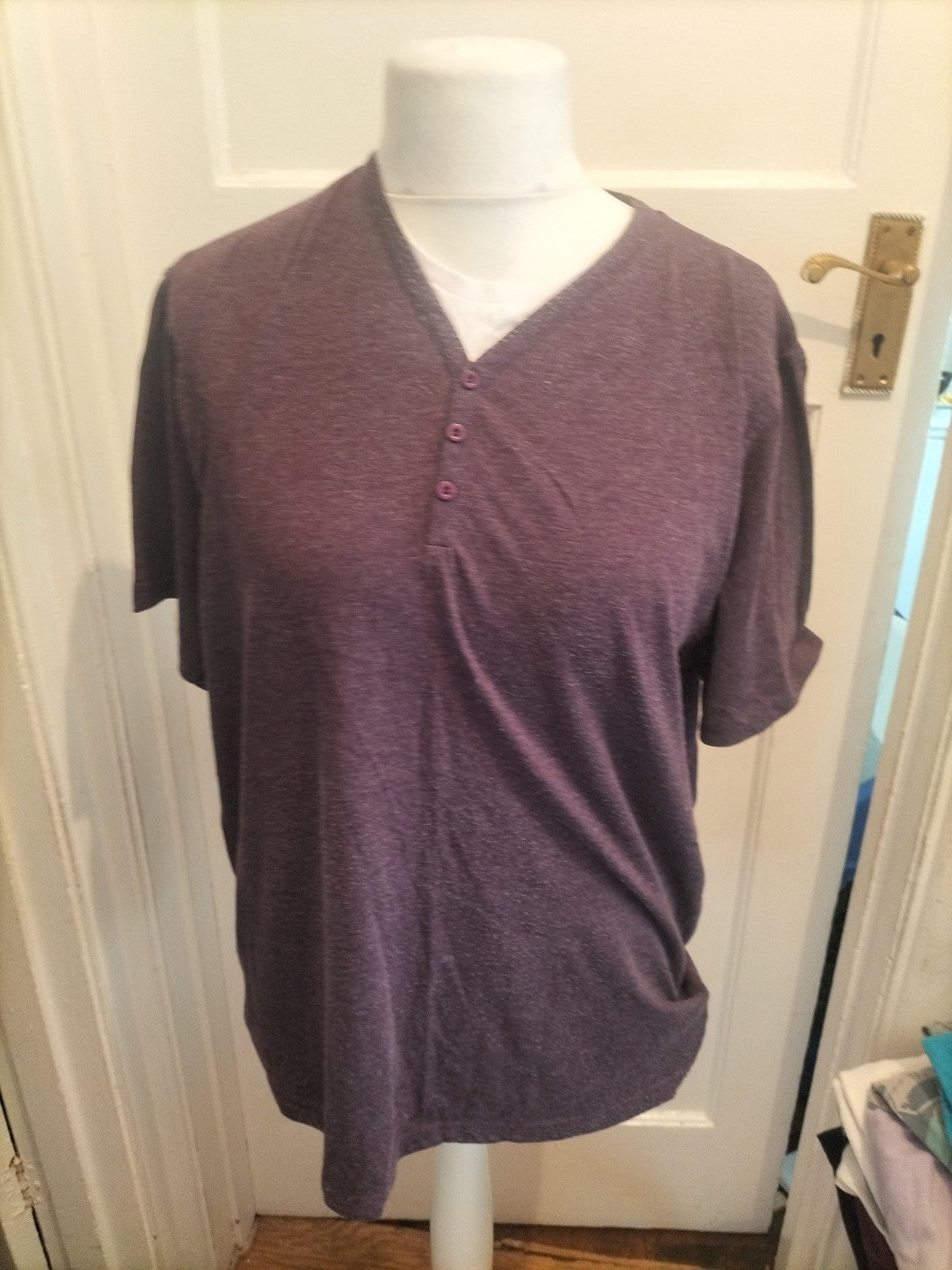 Atlantic Bay Large Purple V Neck Short Sleeved T-shirt Heavy Bobbling