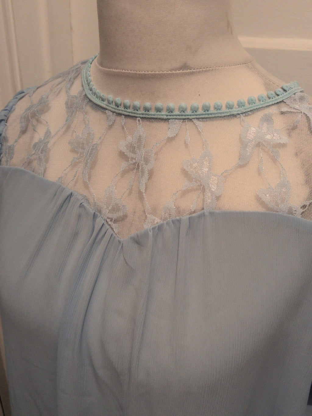 L/XL Blue With Mesh Neck Area Short Sleeve Blouse