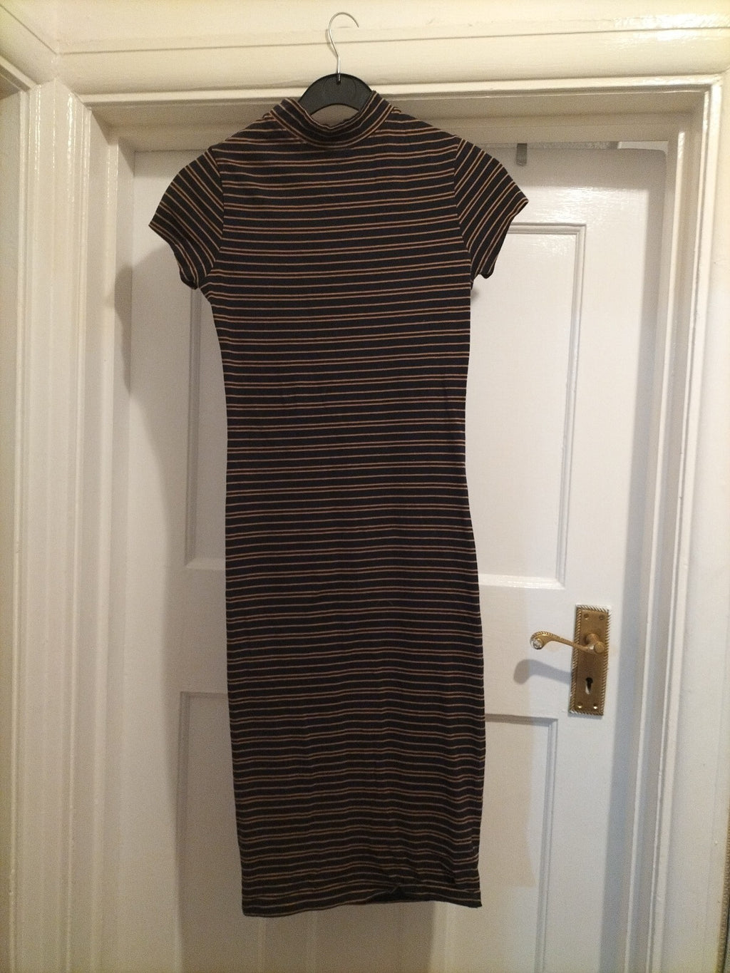 Women's Primark Size 6 Black And Gold Short Sleeved Dress