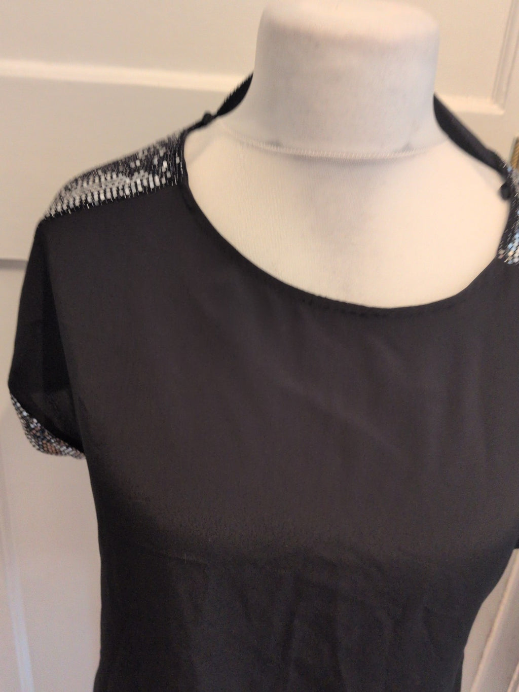 Apricot 12 Black With Silver Shoulders Short Sleeve Blouse(Some Missing)
