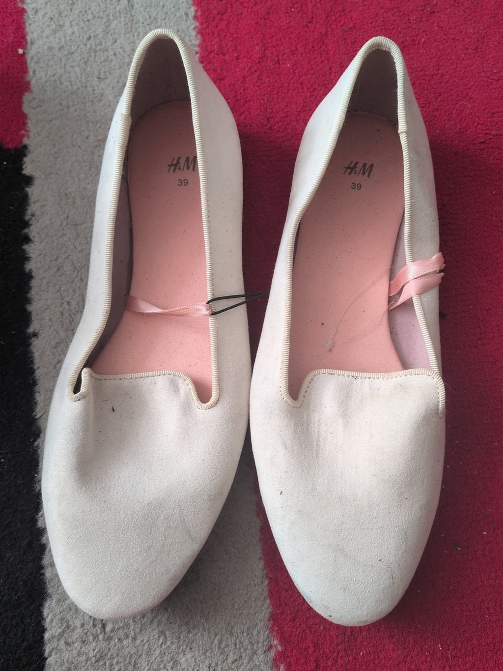 H&M EU 39 White Dolly Shoes Need Cleaning