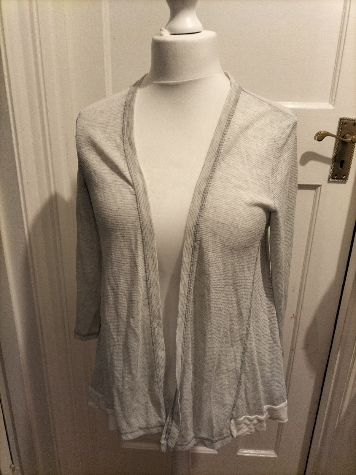 Ladies Marks And Spencer Size 14 Grey Lightweight Cardigan