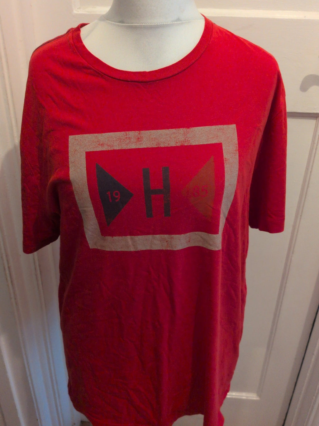 Tommy Hilfiger Large Red Print Short Sleeve T-shirt