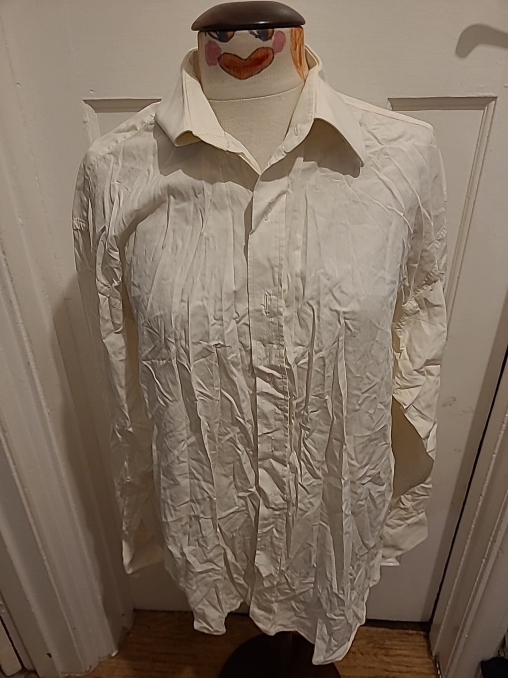 Mens Daks Size 17" Collar White Long Sleeved Shirt