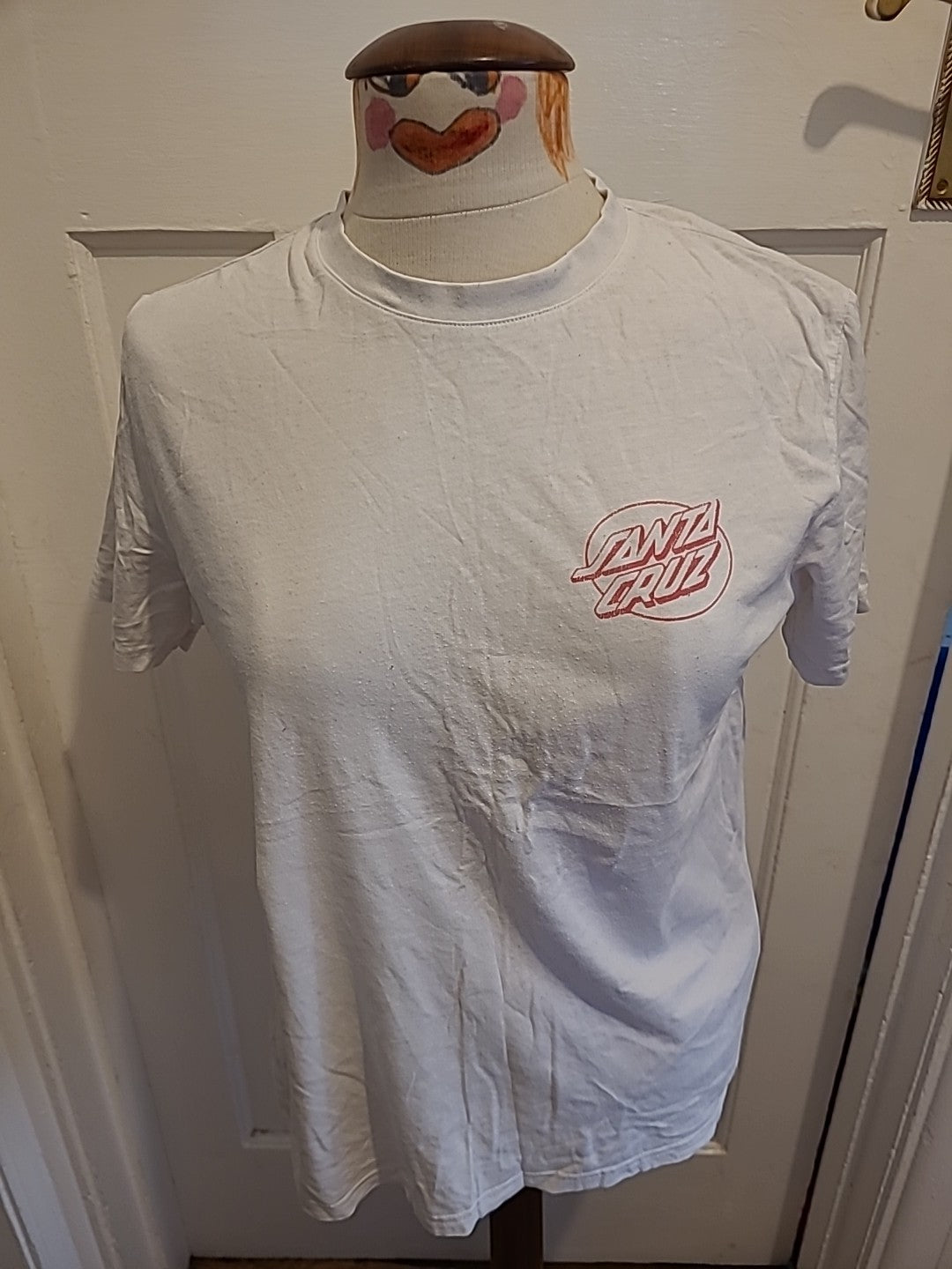 Ladies Santa Cruz Size 8 Pink And White Short Sleeved Tshirt