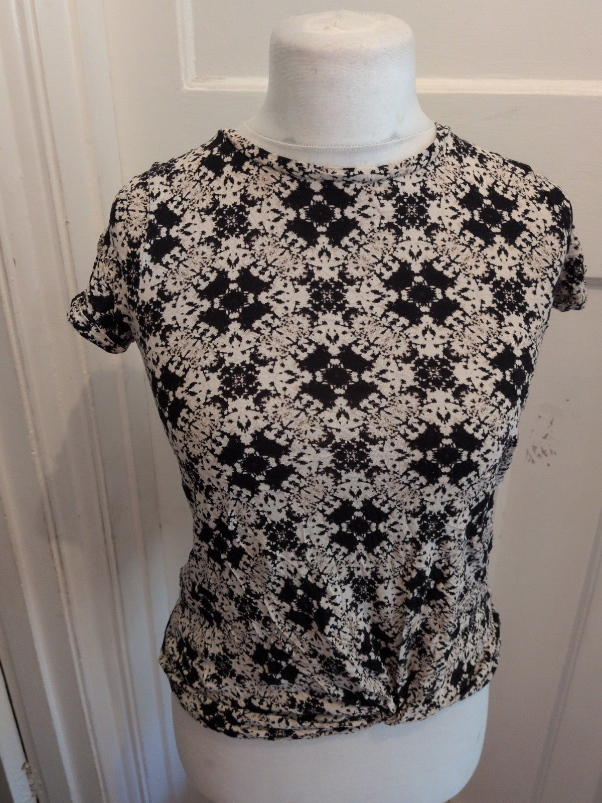 Next 6 White Black Short Sleeve T-shirt