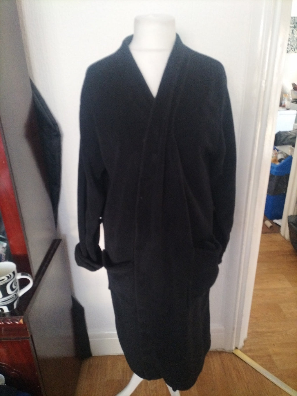 Mens Baylis And Harding Size M Black Soft Dressing Gown