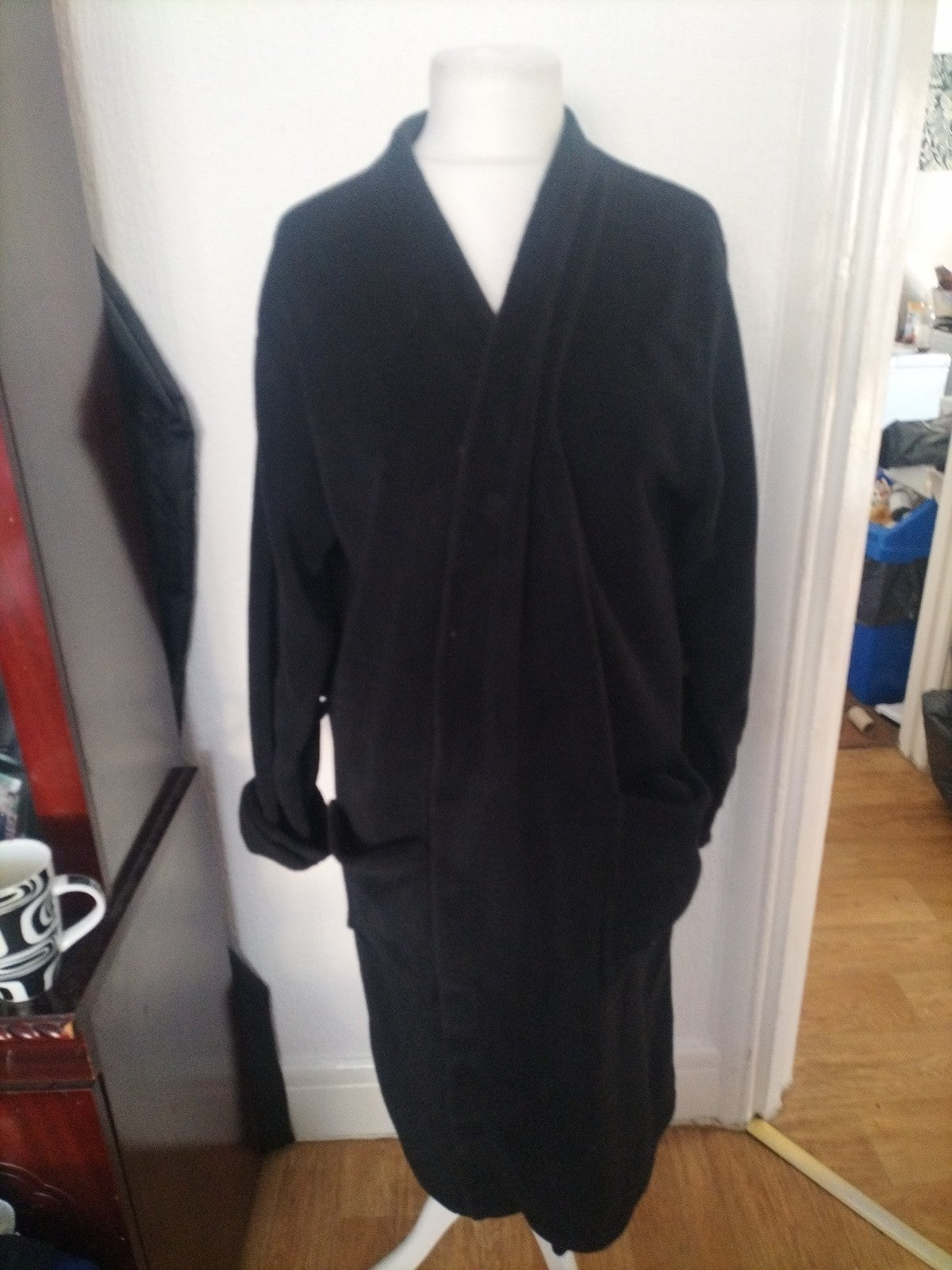 Mens Baylis And Harding Size M Black Soft Dressing Gown