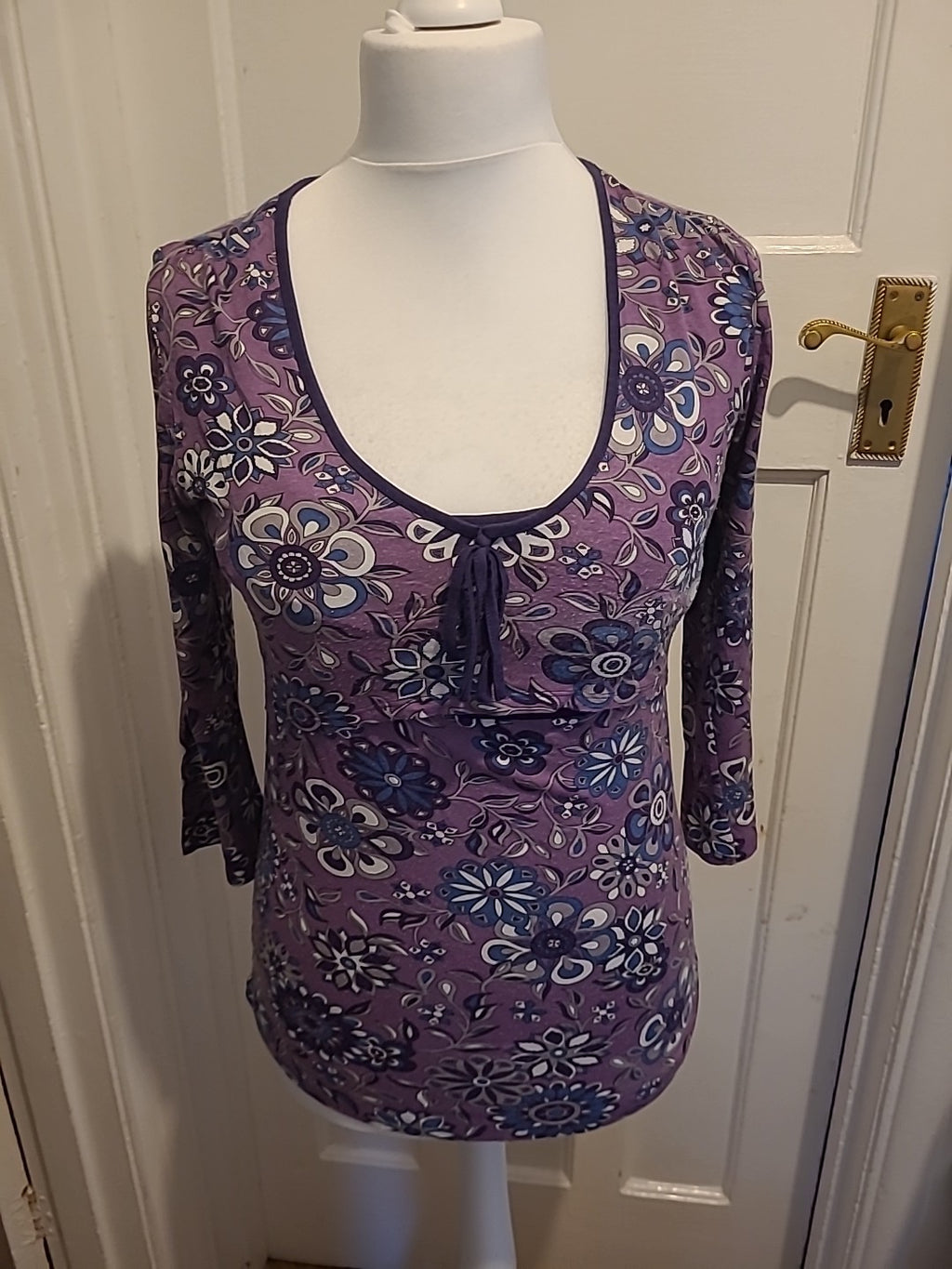 Ladies Jojo Maman Bebe Size Medium Purple Patterned Blouse Long Sleeved