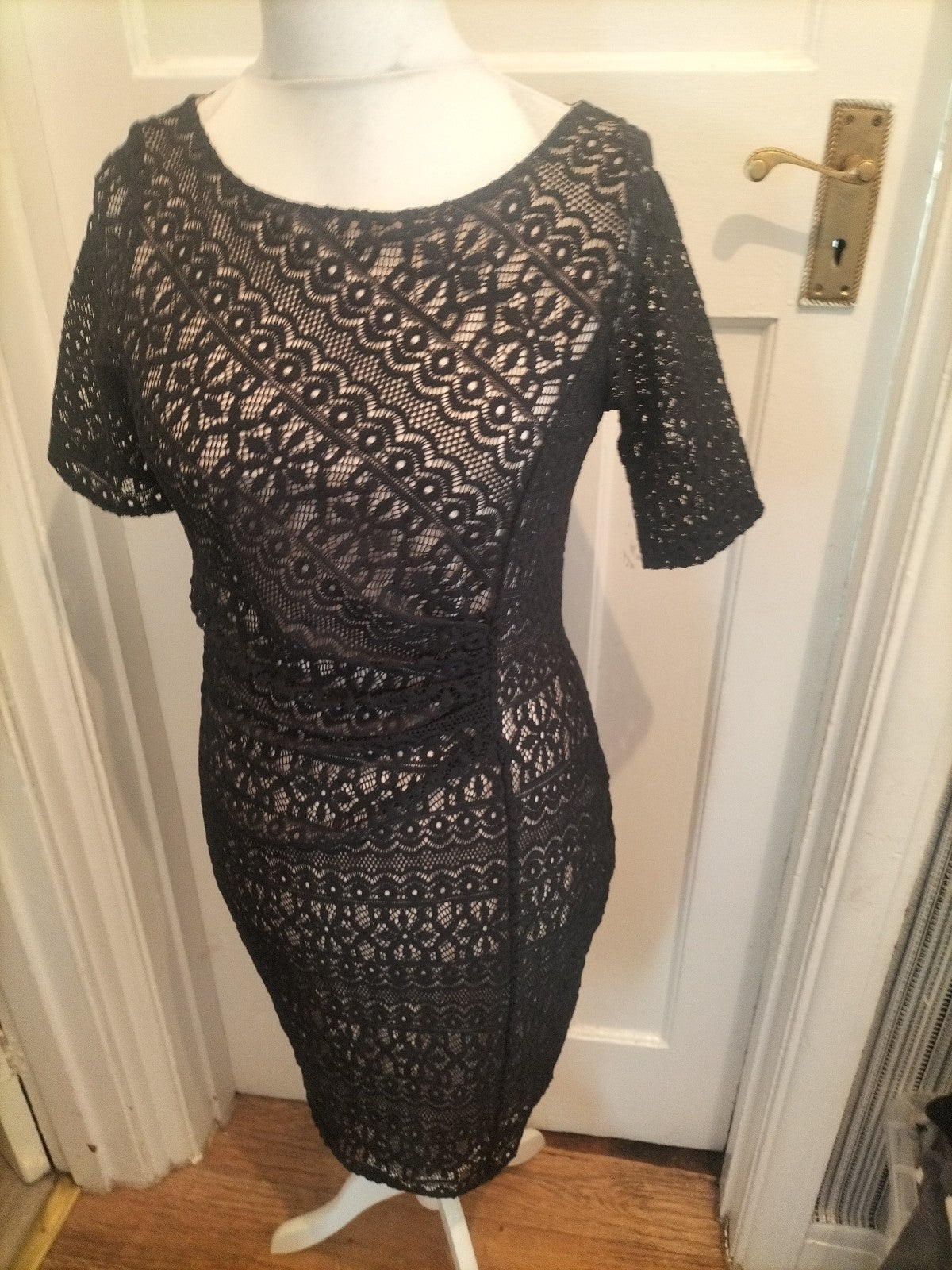 Ladies Mark And Spencer Size 12 Black Lace Lined Short Sleeve Dress
