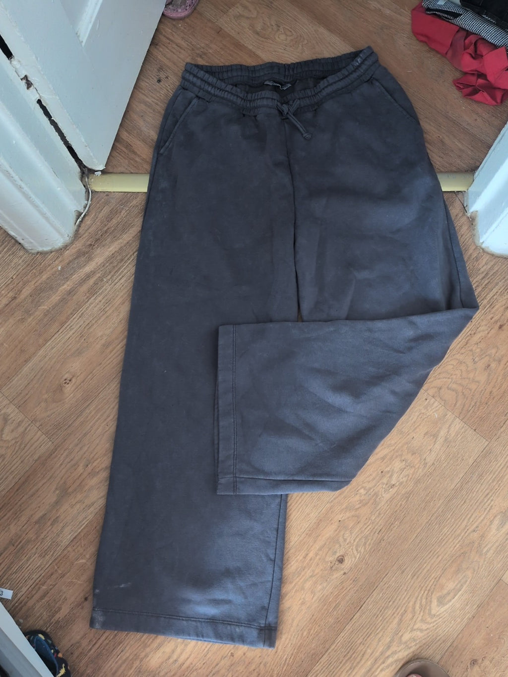 Nutmeg 18 Charcoal Grey Straight Leg Jogger Elasticated