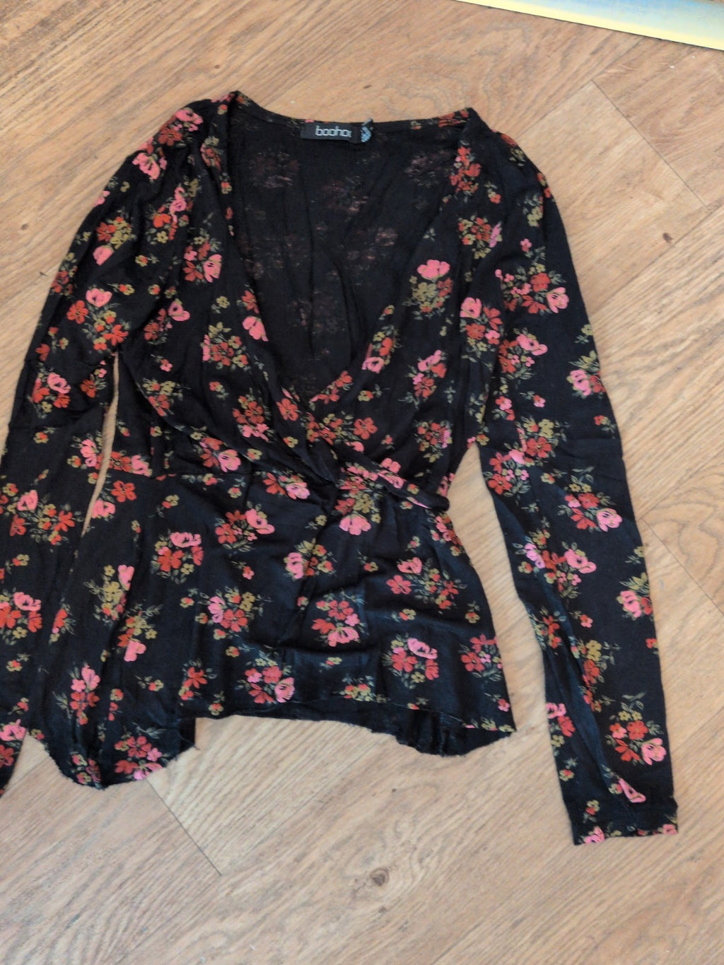 Boohoo 6 Black Floral Long Sleeve V Neck Blouse