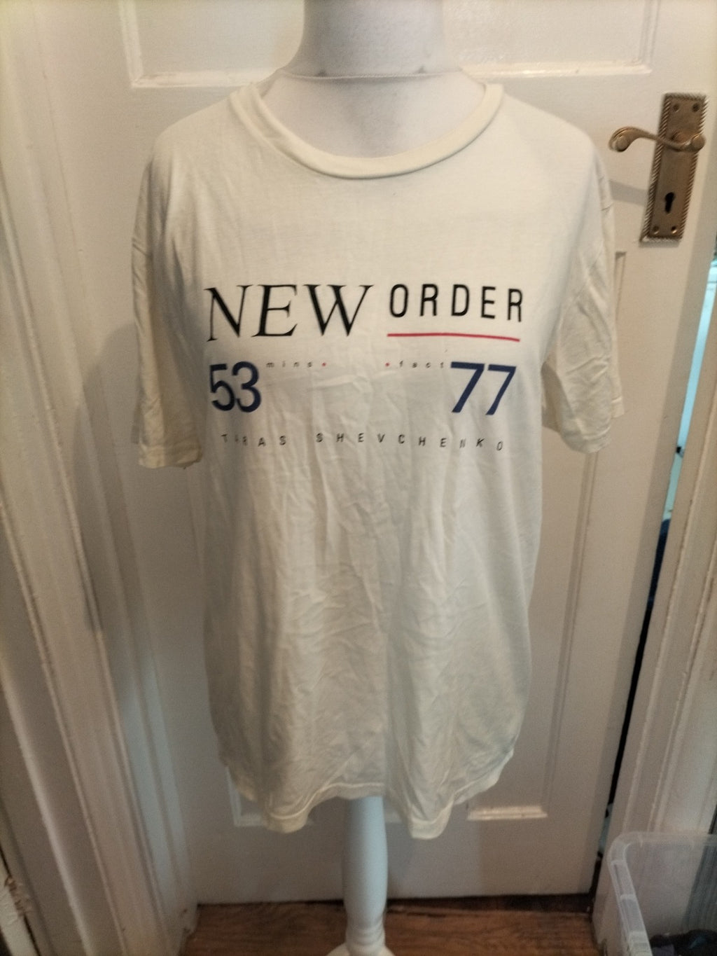 Earth Positive Large Off White Printed Short Sleeve T-shirt