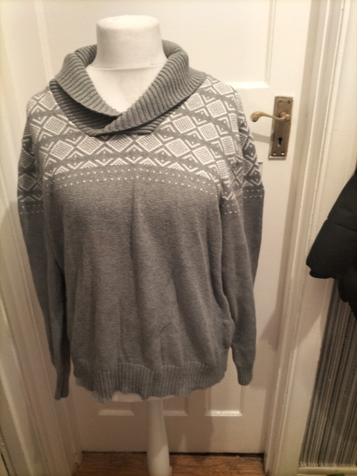 Mens Primark XL Grey And White Collared Pullover Jumper