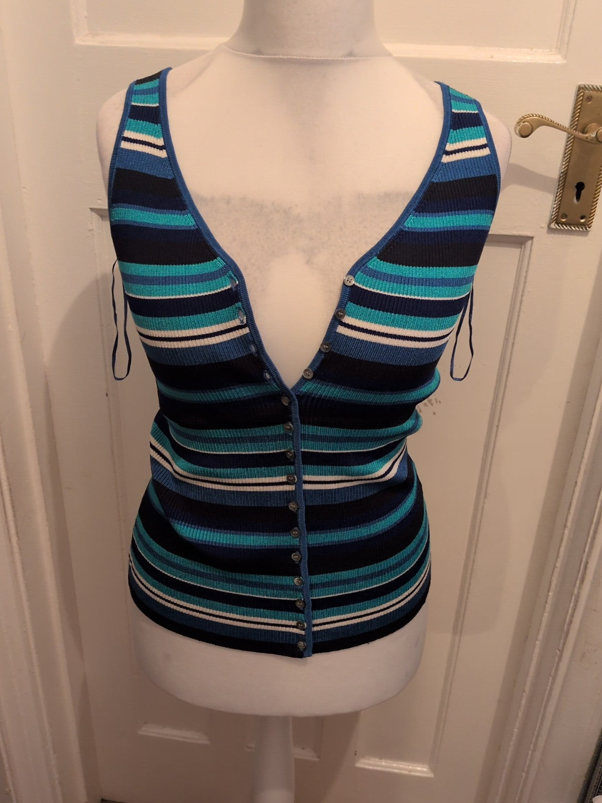 Planet Medium Blue Turquoise Sleeveless Buttoned Blouse