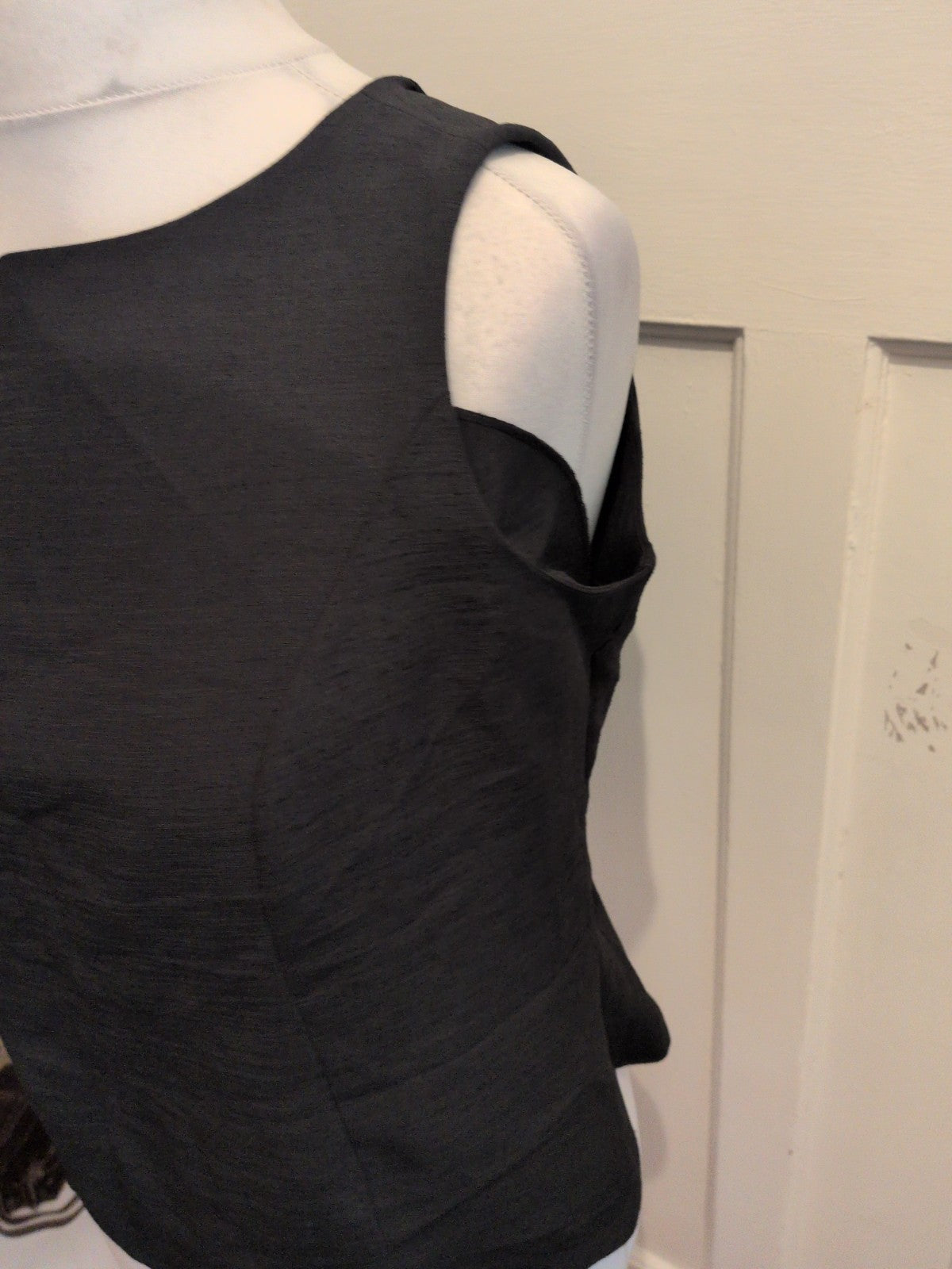 Ladies Meghan 14 Black Sleeveless Blouse