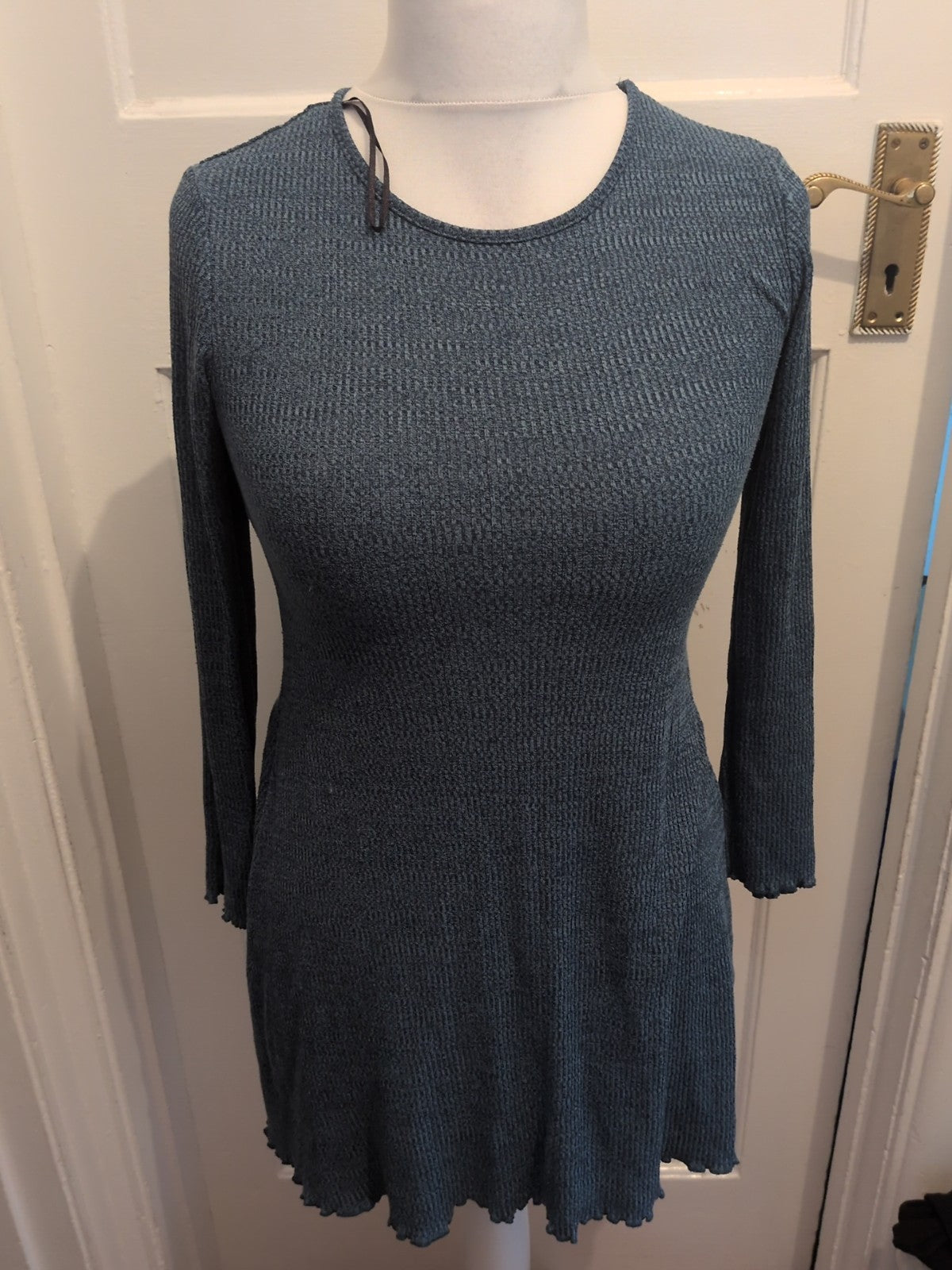 Ladies Divided Size 16 Teal Long Sleeved Dress