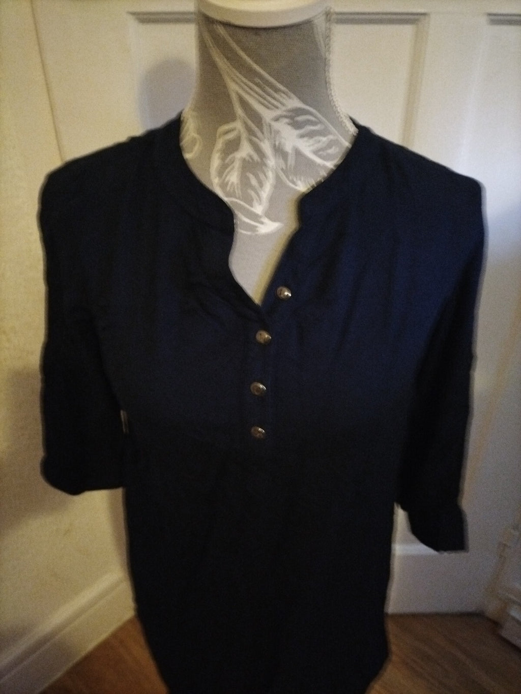 Ladies Mamalicious Size XS Navy Mid Sleeved Blouse