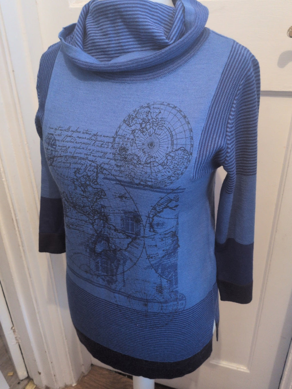 Ladies Emreco Size 10 Blue And Black High Neck Jumper