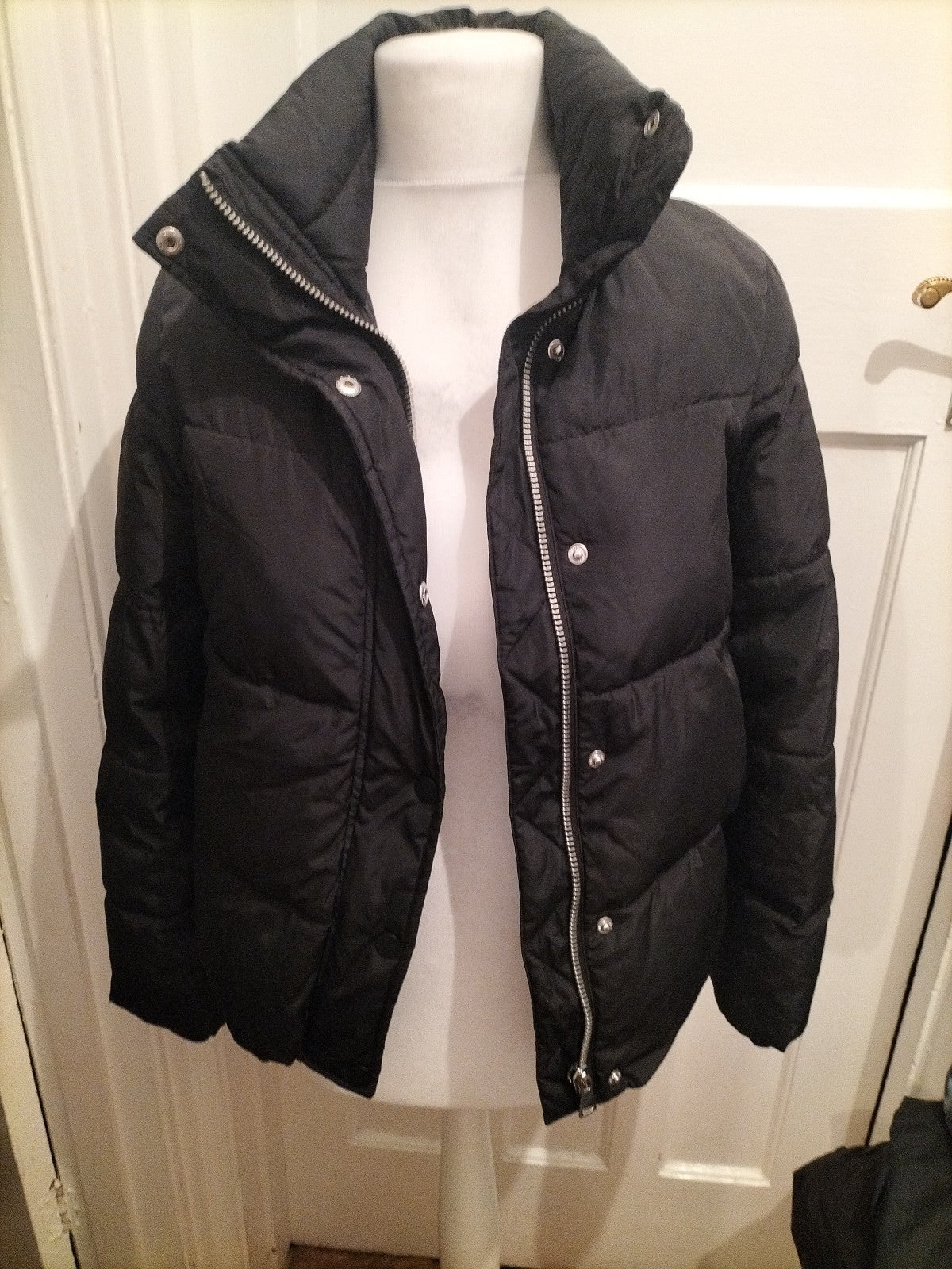 Ladies H&M Logg Size 6 Black Puffer Jacket