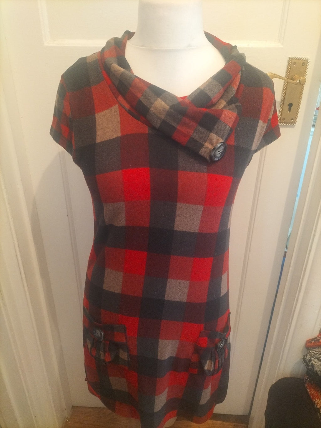 Ladies Izabel London Size 12 Red Check Short Sleeved Dress