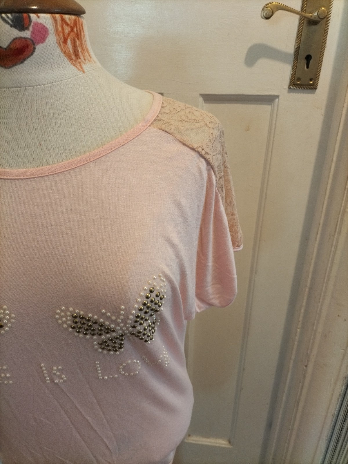 Ladies Size Large Pink Lace Short Sleeved Tshirt