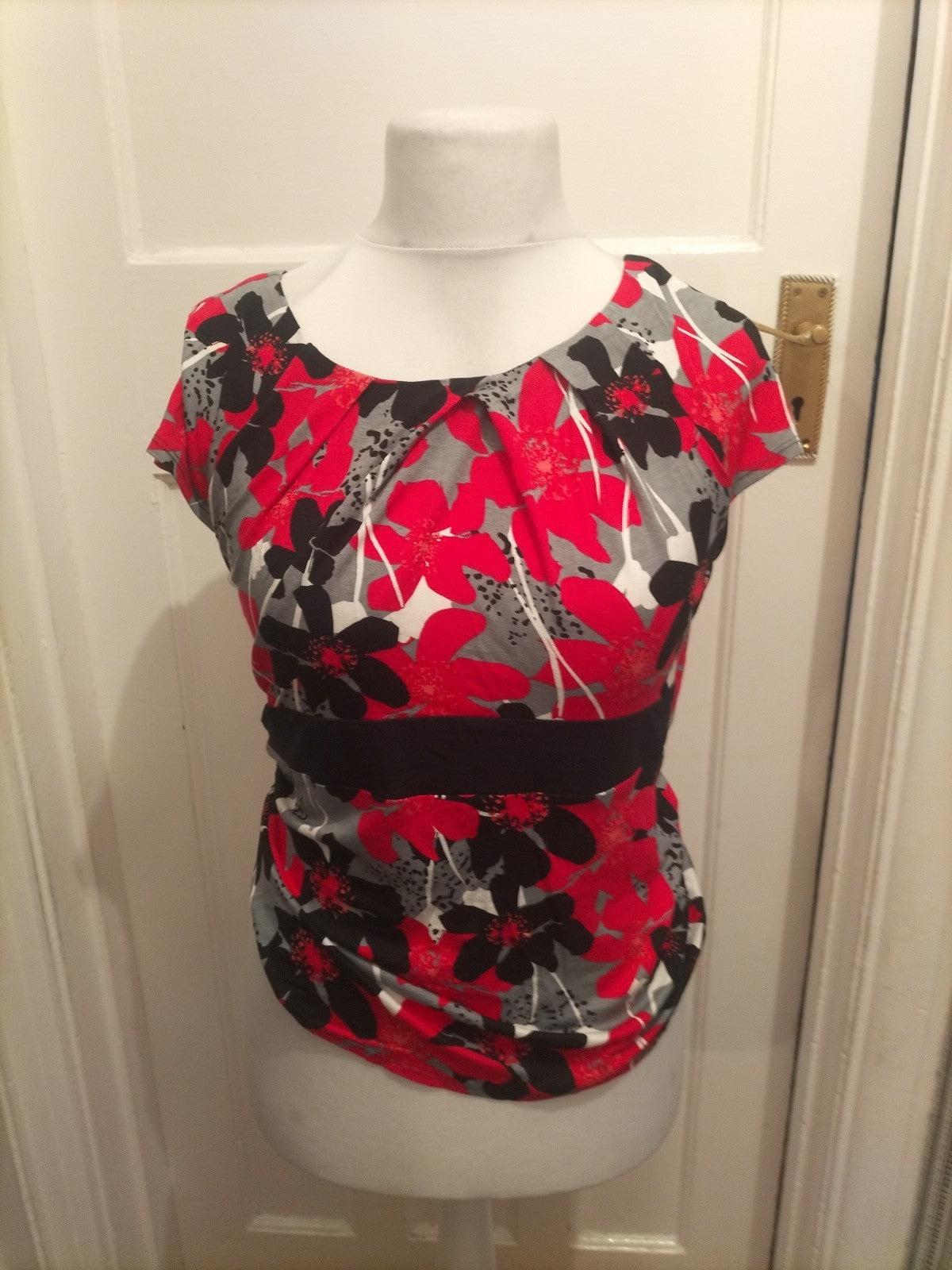 Ladies Per Una Size 12 Pink Floral Lined Sleeveless Blouse