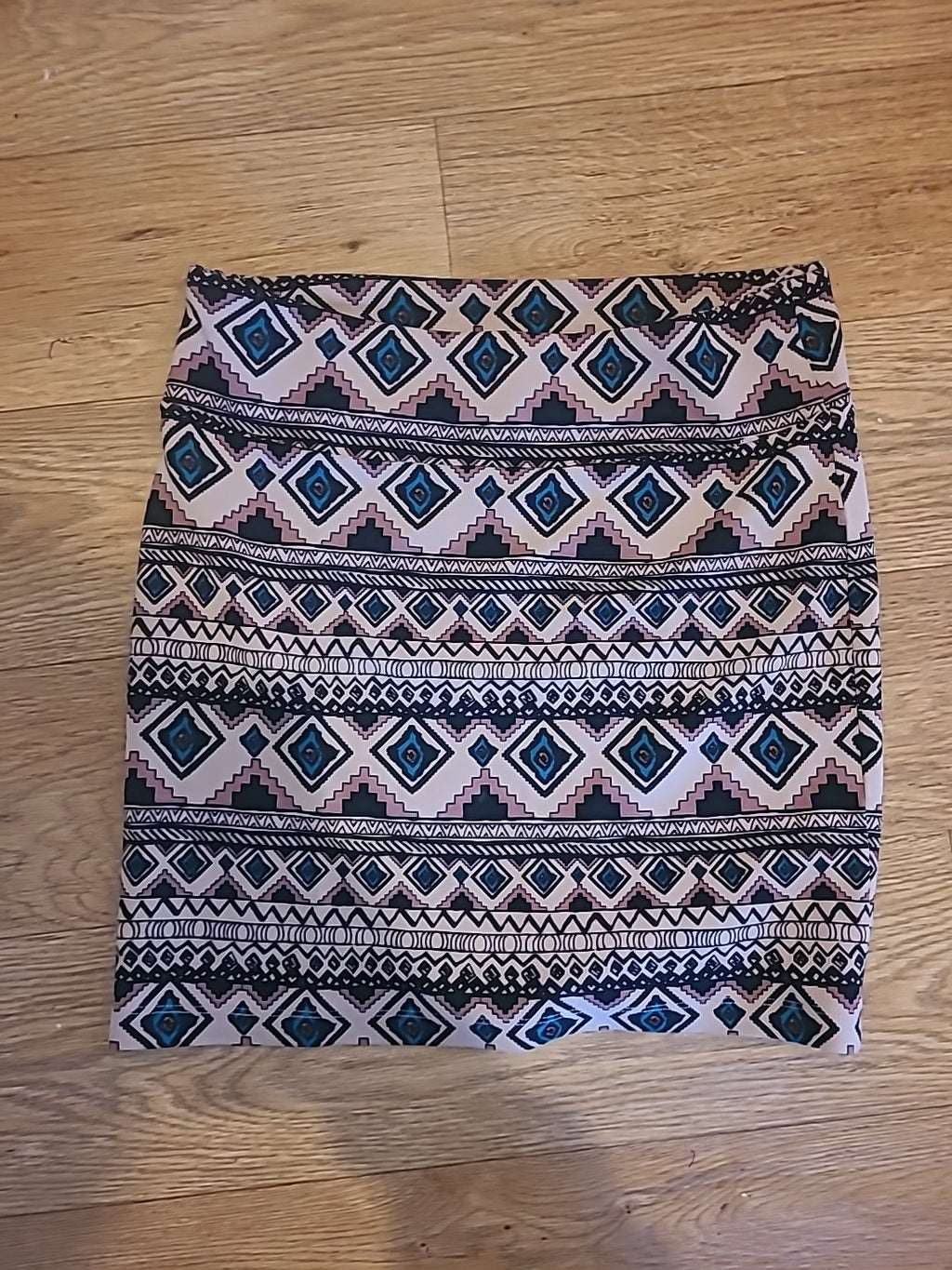 Ladies River Island Size 10 Brown Shade Aztec Short Skirt