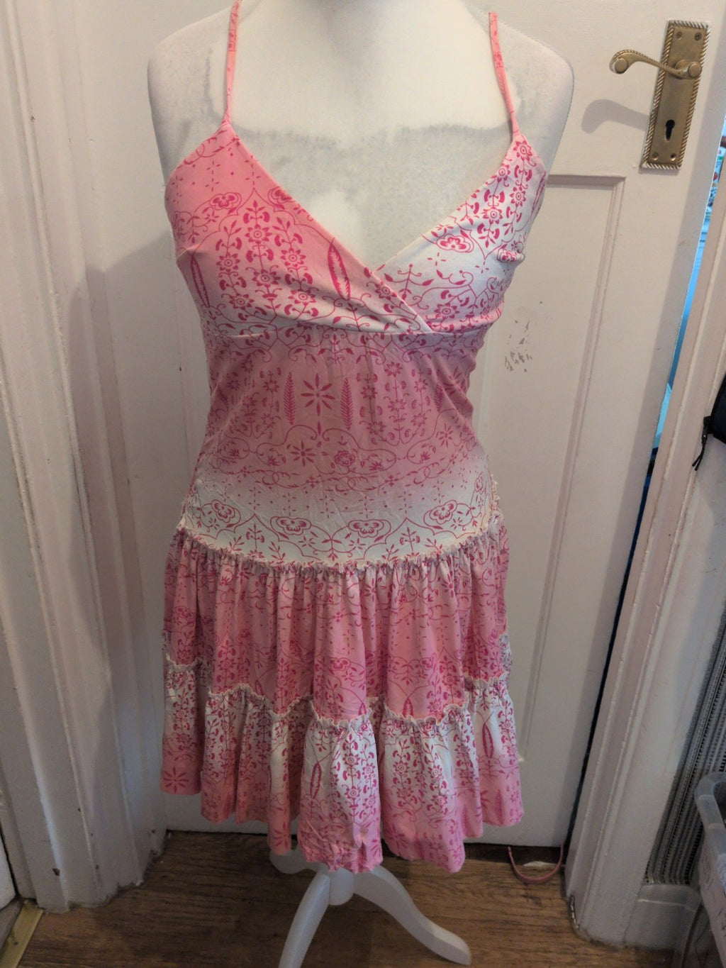 2 Unreal M/L Pink Sleeveless Midi Dress