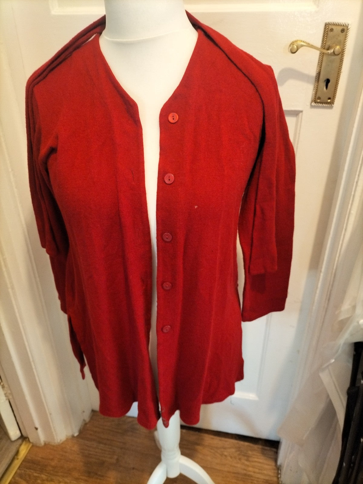 Ladies EW Collections Size 12 Red Buttoned Cardigan