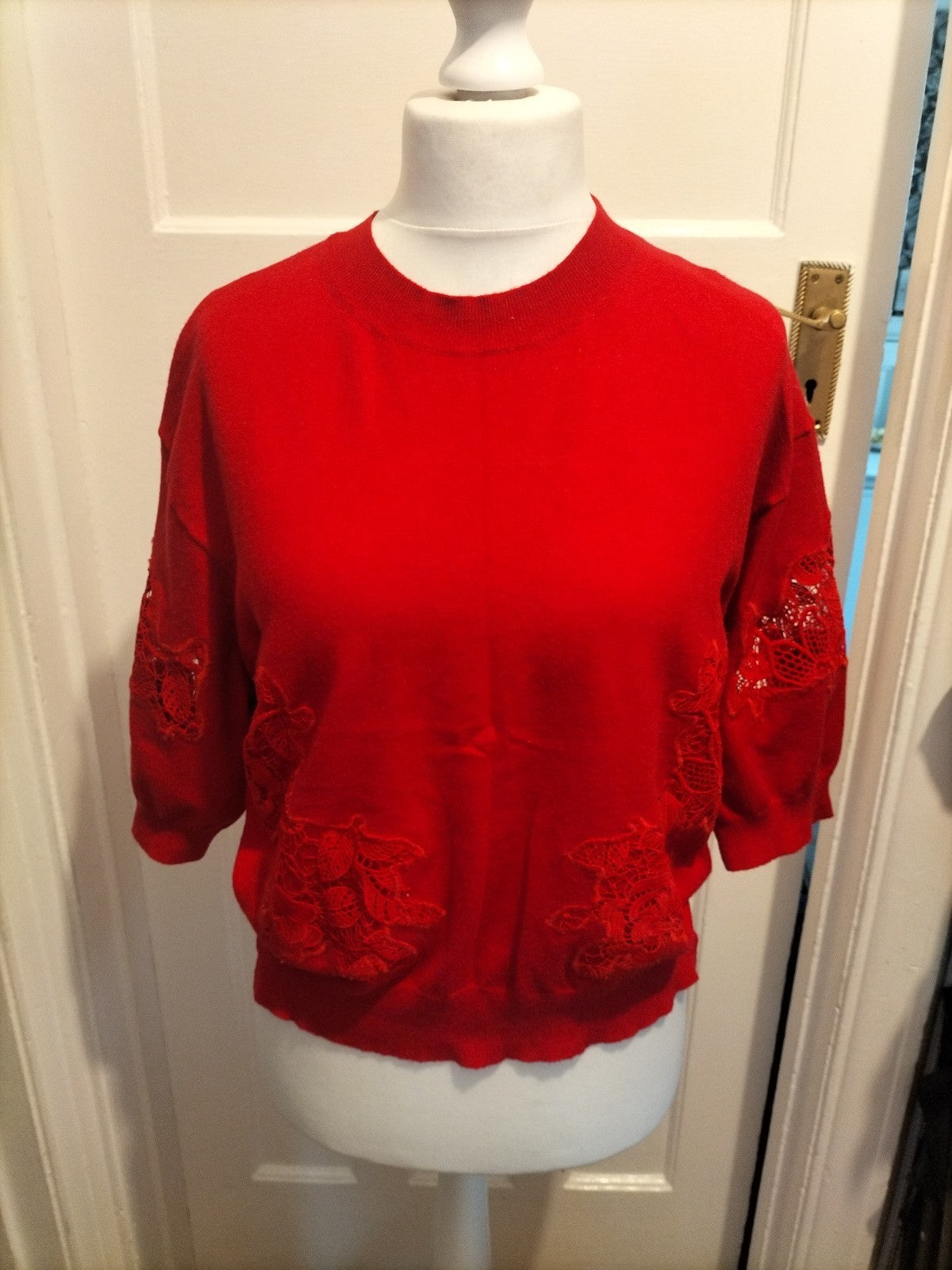 Ladies Artlove Size Medium Red Floral Half Sleeved Jumper